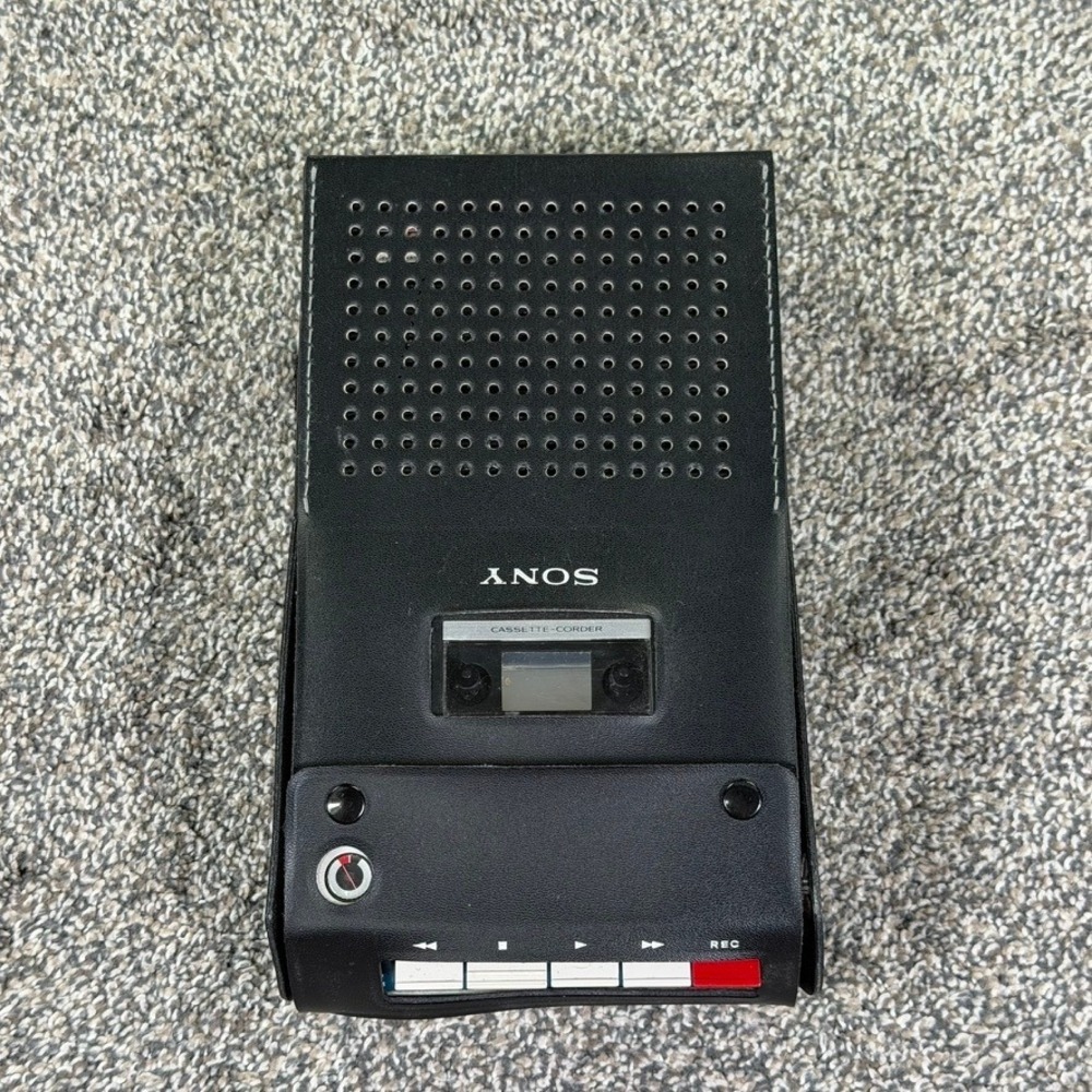 Sony TC-100 Solid State Cassette-Corder Vintage Portable Recorder NOT TESTED